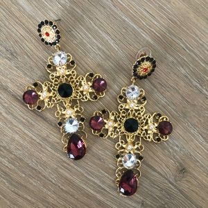 Cross style earring